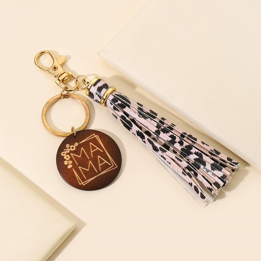 17g Weight Keychain Classification 1 Piece Quantity Casual, Holiday, Daily Occasion Pu Leather Material Mother'S Day Festival Letter, Tassel Pattern Unisex Gender Modern Style Style Modern Style Letter Tassel Pu Leather Mother'S Day Unisex Keychain 26