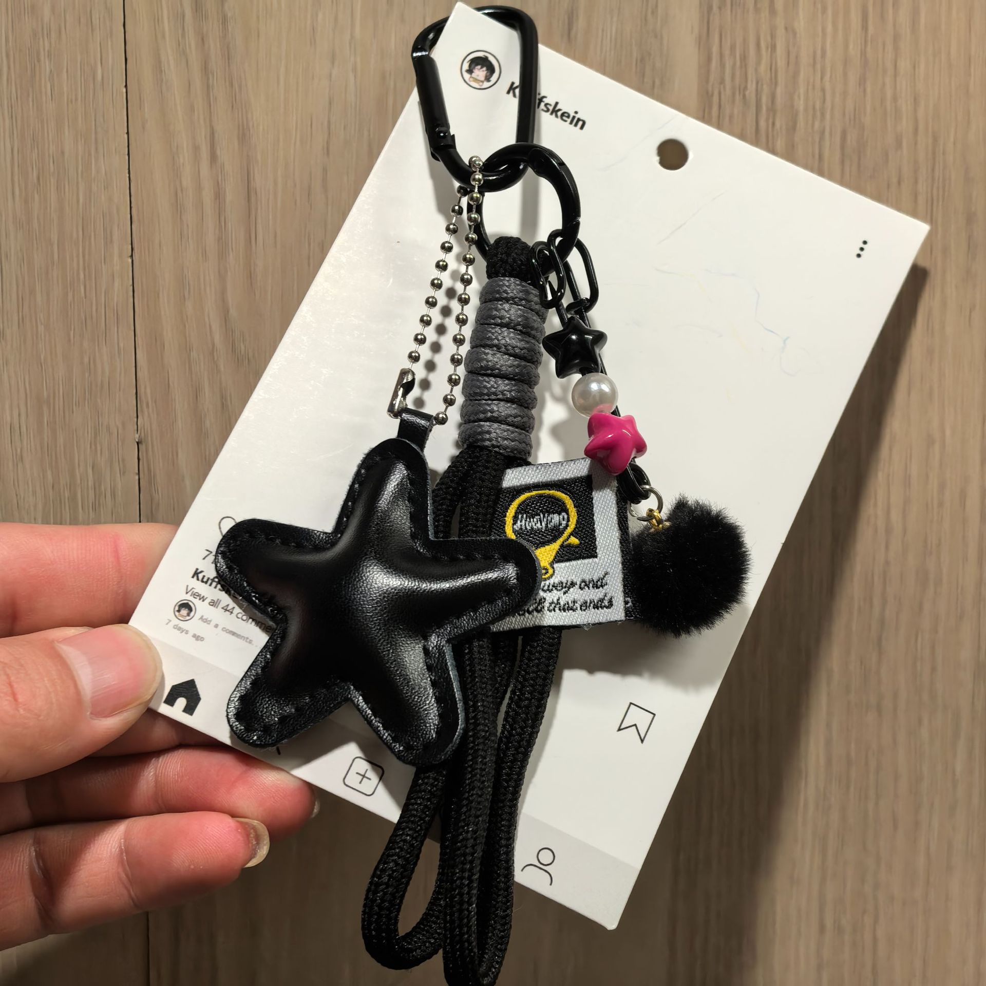 Exquisite Bag Pendant, Retro Cool Black Pu Leather Star Keychain, Plush Ball Decoration, Niche High-End Couple Style