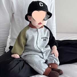 加绒婴儿连体衣秋冬装洋气宝宝超萌外出男女哈衣衣服秋季外出爬服