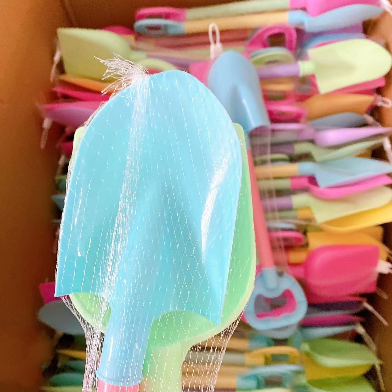 Playa pala traje un par de pala de juguete para niños macaron color playa pala de plástico arena jugando herramienta de agua