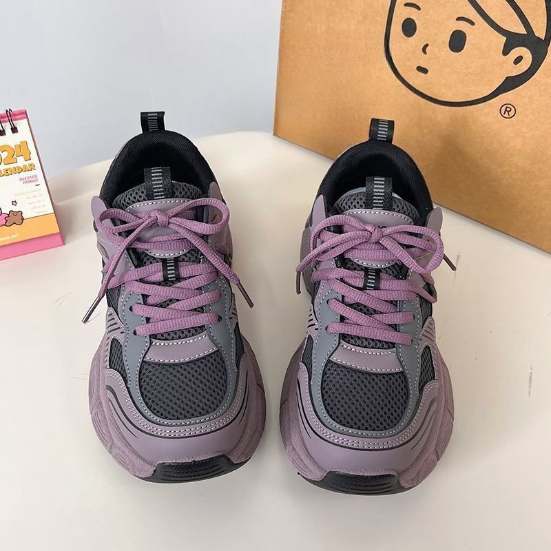 Zapatos de malla gruesa para padres y mujeres 2025 verano y otoño nuevos zapatos casuales de moda transpirables versátiles zapatos deportivos de altura ligera