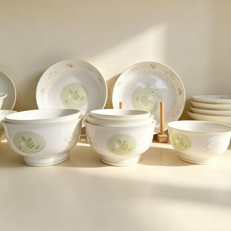 Creative and fresh-style underglaze ceramic bowls and plates, suitable for home use as dinnerware, including soup bowls, noodle bowls, serving dishes, fruit plates, and rice plates