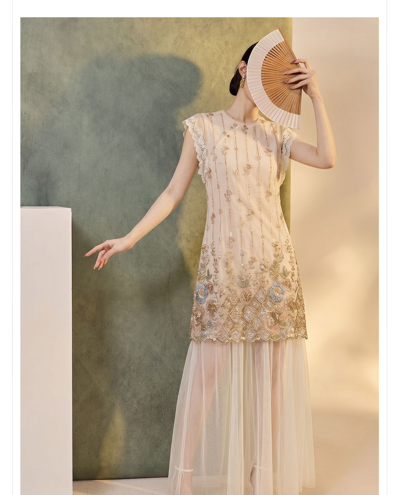 Váy dài ren hai lớp tay áo lưới đính sequin thêu giả — Hồng Hạnh chi tiết 6