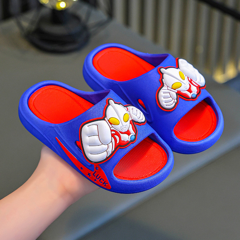 Zapatillas infantiles Ultraman verano para niños baño interior antideslizante para bebés zapatillas frías para el hogar