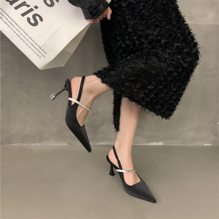 Сандалии, чёрные, подходят под юбку и высокие каблуки, стиль Chanel, стиль французский