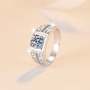 Retro Pattern Ring 925 Sterling Silver Inlaid Moissanite Personality Fashion Live in stock 1 karat Men's Ring
