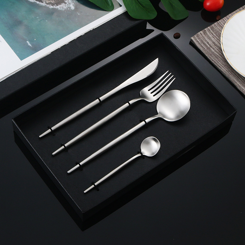 304-traje de plata caja de regalo