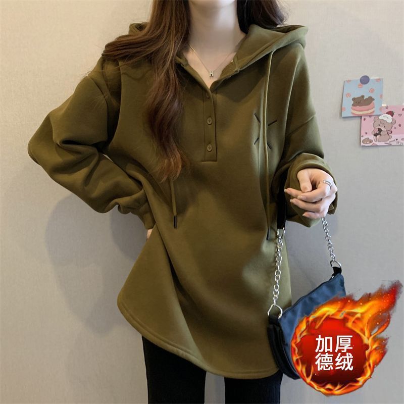 Double-Sided Velvet Buttoned Loose Hooded Long-Sleeve T-Shirt for Women, Autumn/Winter 2025 New Design, Slim-Fit Trendy Top Double-Sided Velvet Buttoned Loose Hooded Long-Sleeve T-Shirt for Women, Autumn/Winter 2025 New Design, Slim-Fit Trendy Top
