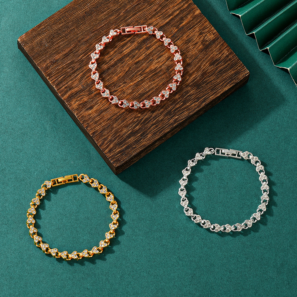 European and American Style Luxury Diamond-Encrusted Roman Bracelet for Girls, High-End Exquisite Alloy Jewelry, Simple and Creative Love Bracelet