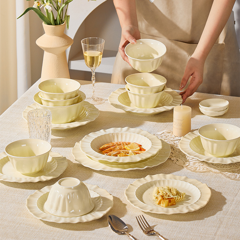 Household 2026 New Model Bowl and Plate Set, French Cream Style Tableware Set, Bowls, Chopsticks, Plates, Rice Bowls, Tableware Combination, Housewarming Gift