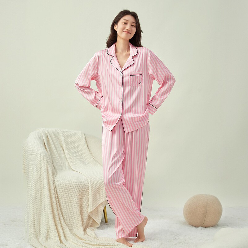 New Secret Model Pink Striped Ice Silk Long-Sleeve Lapel Pajamas for Women, Sweet Homewear Set New Secret Model Pink Striped Ice Silk Long-Sleeve Lapel Pajamas for Women, Sweet Homewear Set