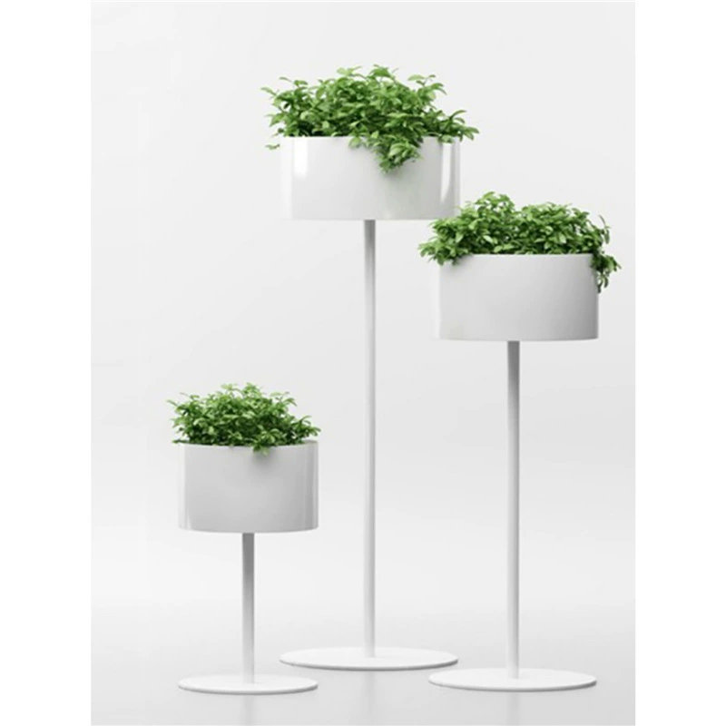 Скандинавские балконы из кованого цветочного стеллажа многоэтажная гостиная интерьер простой современный зеленый лоховый горшок полка