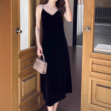 衣橱必备 气质优雅真丝丝绒显瘦内搭外穿中长款V领吊带连衣裙154
