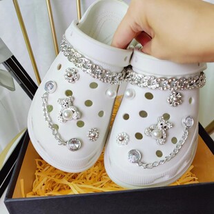 Amazon AliExpress fashion Silver Bear suit shoe buckle garden beach shoes hole shoes decoration accessories suit