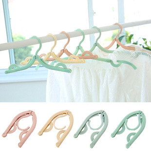 Household Travel Folding Hanger Children's Hanger Multi-functional Convenient Travel Plastic Drying Hanger Magic Hanger