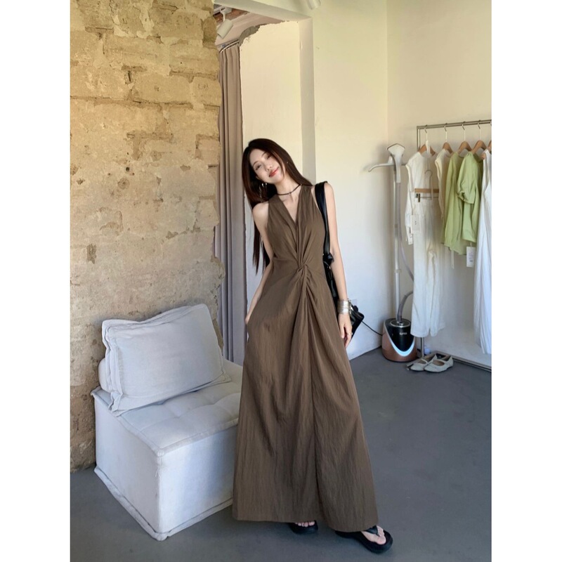 Elegant Brown Twist Sleeveless Vest Dress for Women, Summer Design Long Dress with Collar, Waist-Cinching Slimming Dress