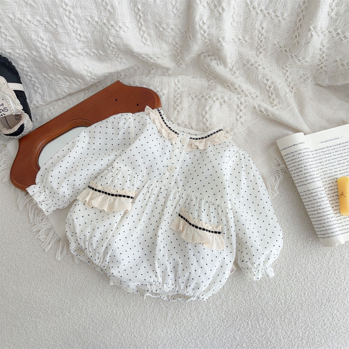 2025 ropa de primavera para niños, moda occidental, flores pequeñas, primavera, nuevos niños, mampara para niñas, ropa exterior, ropa de pedo