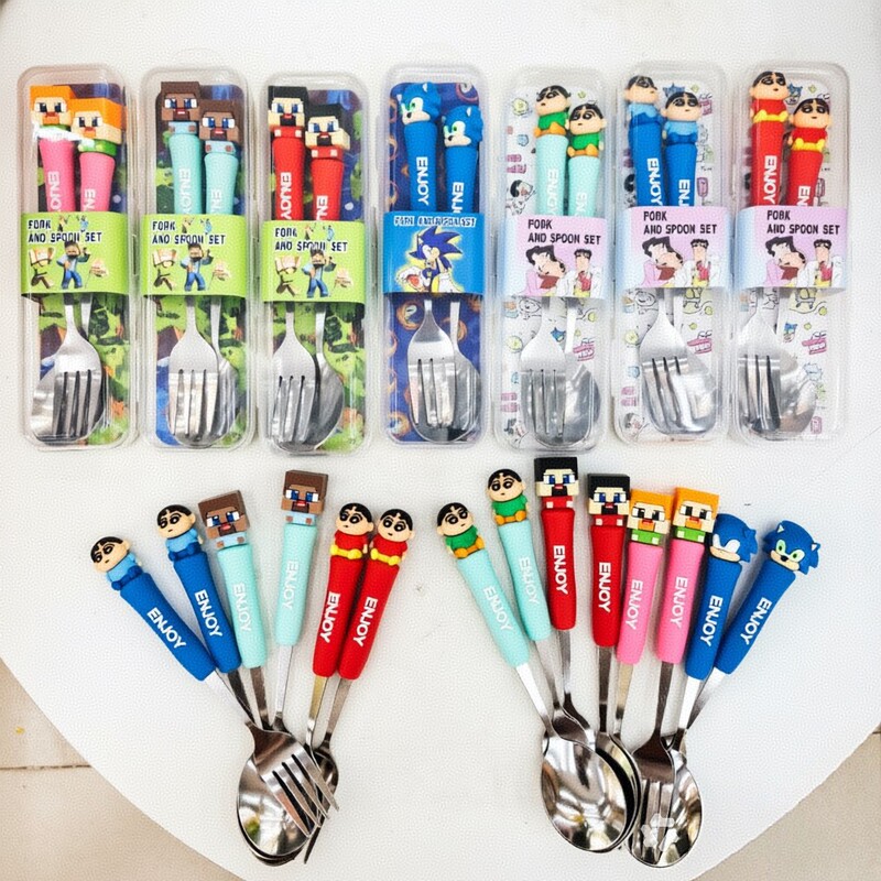 Cartoon My World Crayon Shin-Chan Two-Piece Stainless Steel Spoon and Fork Set for Students with Storage Box Cartoon My World Crayon Shin-Chan Two-Piece Stainless Steel Spoon and Fork Set for Students with Storage Box
