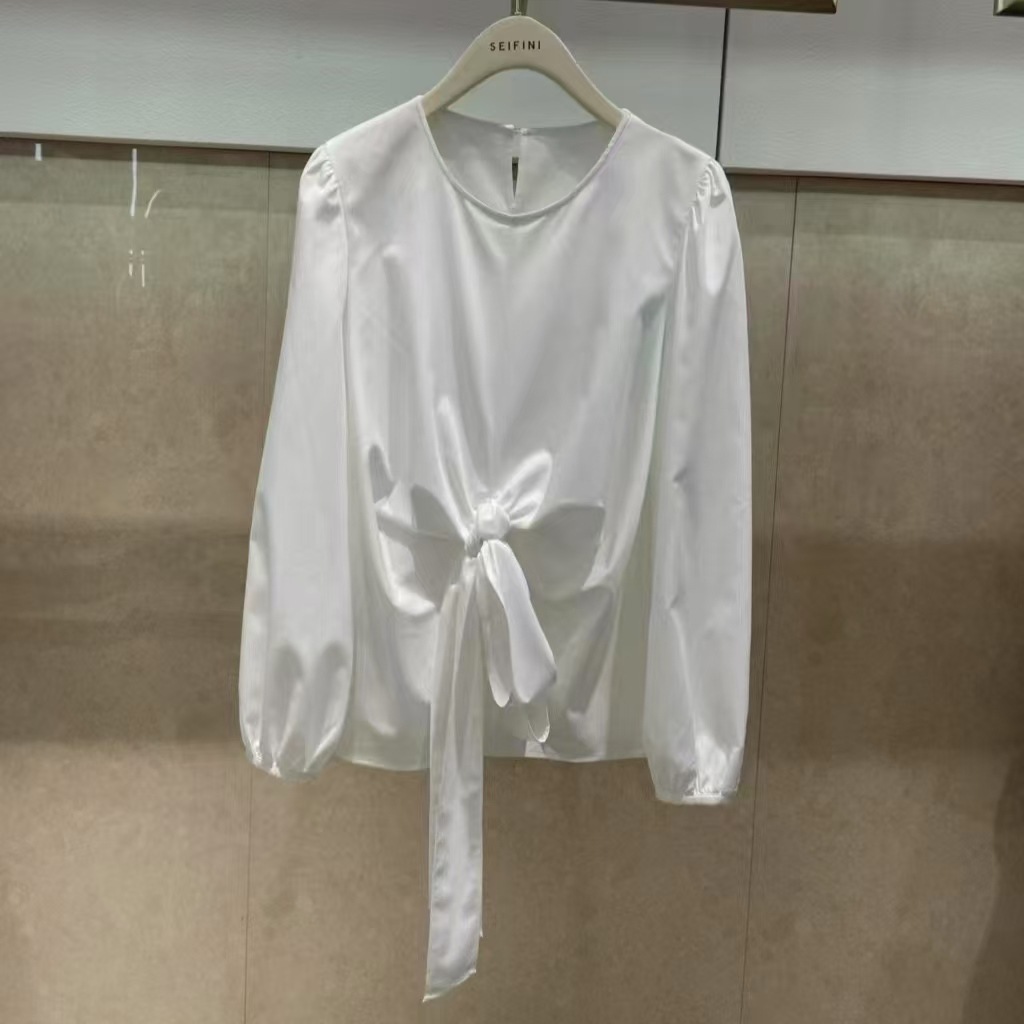Spring elegant fashionable design shirt with a round collar