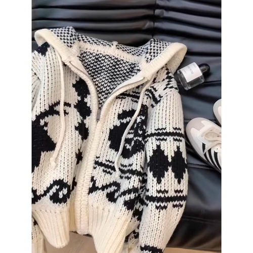 Japanese-style lazy retro Fair Isle hooded sweater jacket for women, autumn and winter, thick work, coarse needle zipper knit sweater