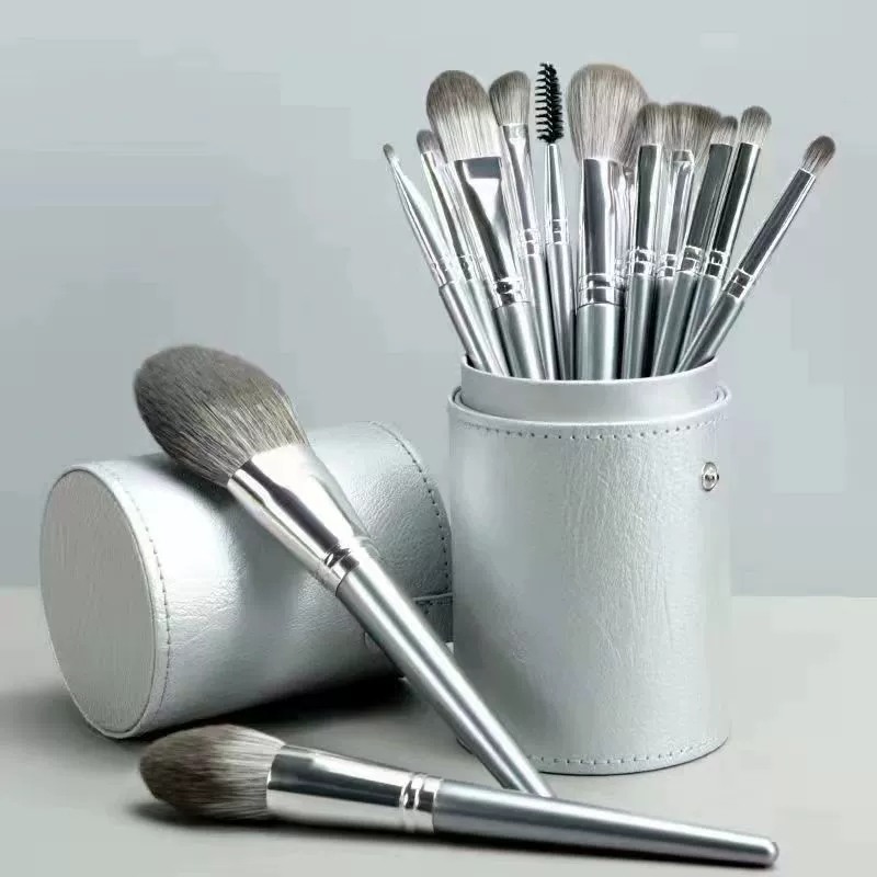 Makeup Brush Set 14 pcs, soft synthetic bristles with carrying bag — beginner full kit
