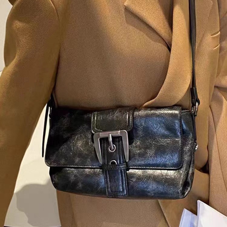 Maillard estilo 2024 primavera y verano nuevo estilo francés palo bolsa mujer retro todo partido picante chica textura portátil axila pequeña bolsa cuadrada