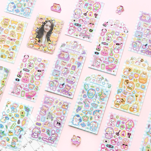 Message: Sweet little milk bag stickers, cartoon colored edges, cute little animals, cute decorative pocket cards, 4 pieces of stickers, 4 styles