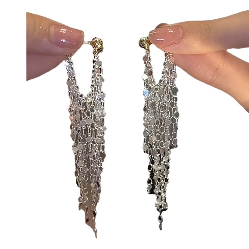 Aguja de plata con lentejuelas pendientes largos de la borla nicho de alto grado de luz pendientes de lujo nicho de moda pendientes de alto grado