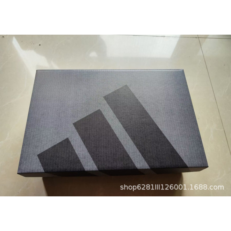 Gray black; 32*22*12