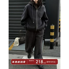 女式衬衫;女式T恤;连衣裙