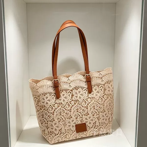 2026 New Style Casual Commuting Large-Capacity French Lace Fairy Tote Bag Women's Gentle Hand-Held Shoulder Bag