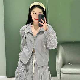 26SS早春新品跨境外贸原标P家三角铁标休闲条纹短裤夹克外套女装