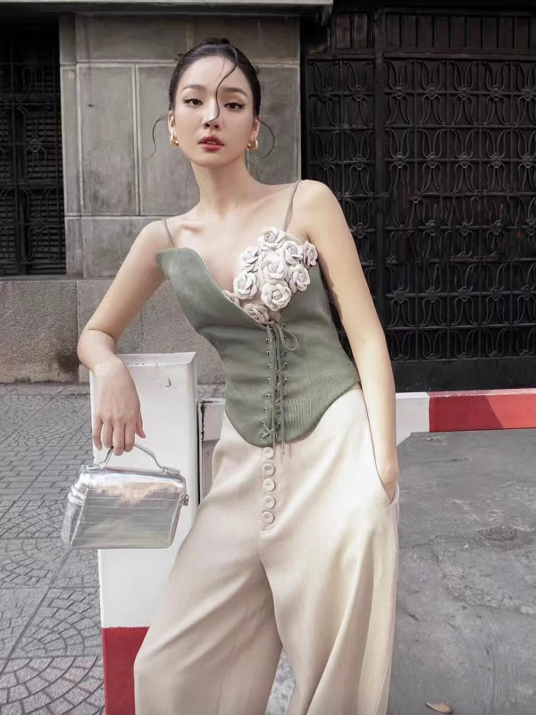 ベトナムニッチデザイン 25 夏作業服ウェイストランドスタイル立体花フィッシュボーンストラップブラジャーチューブトップ女性用|undefined