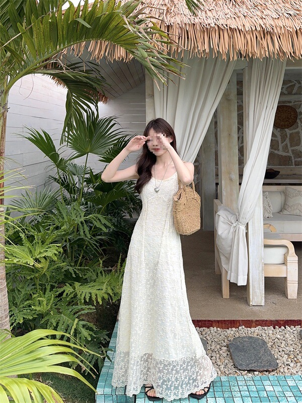 2025 Embroidered Sling dress Pure Desire Women's Summer Elegant Fashionable Tight Waist Slimming Chic Long Skirt Trendy 2025 Embroidered Sling dress Pure Desire Women's Summer Elegant Fashionable Tight Waist Slimming Chic Long Skirt Trendy