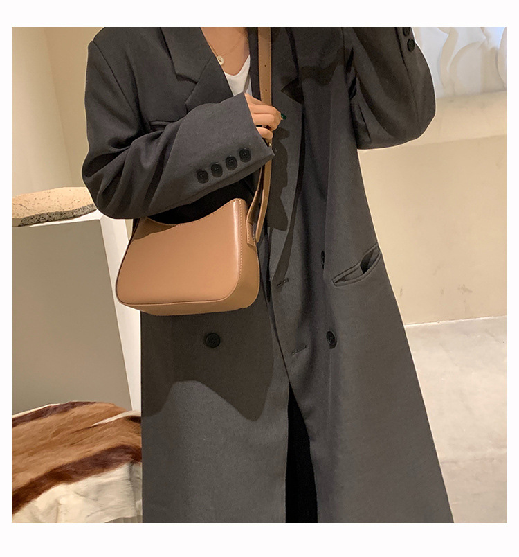 Autumn Winter Retro Small Bag 2021 New Large Capacity Underarm Bag All-match Messenger Bag Single Shoulder Bucket Bag display picture 3