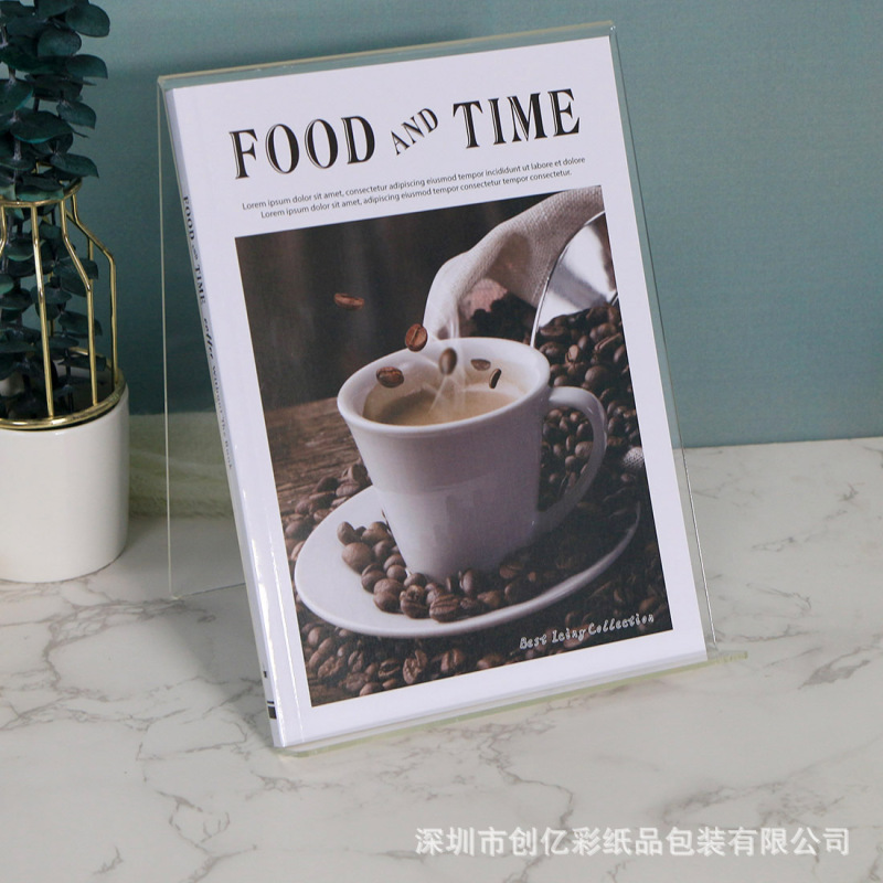 テーブル食器のサンプルプレート間の撮影装飾書ホテルレストランのグルメカフェの装飾はページをめくることができます。|undefined