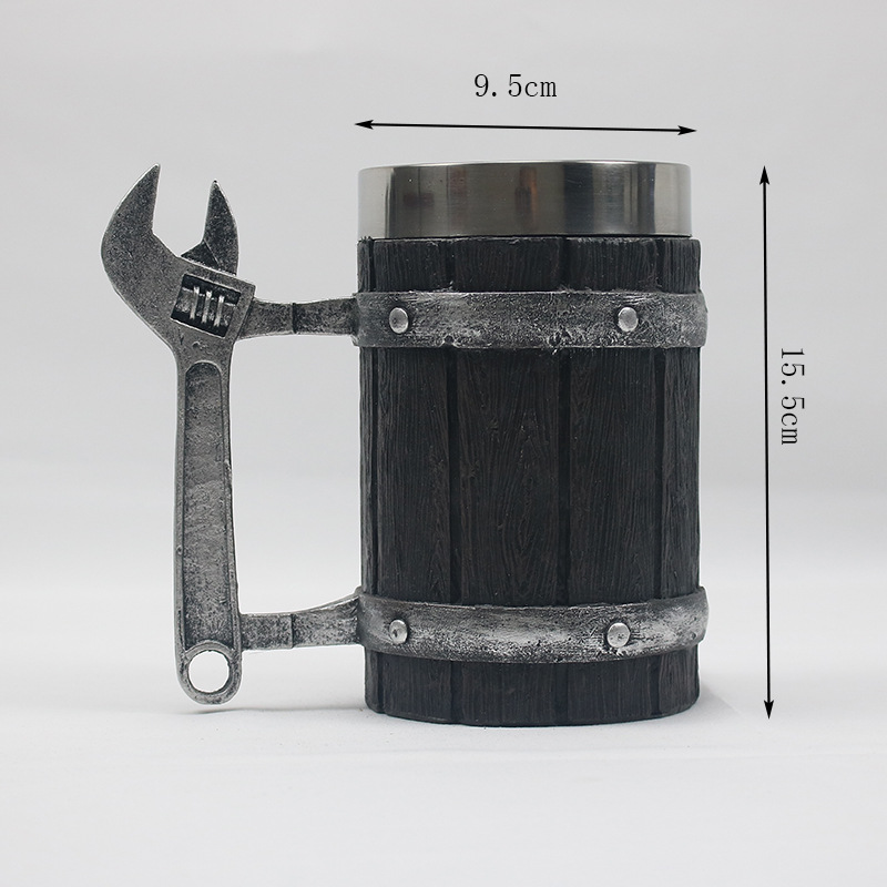 Taza de cerveza en relieve de acero inoxidable de resina creativa americana Taza de calavera punk de personalidad retro