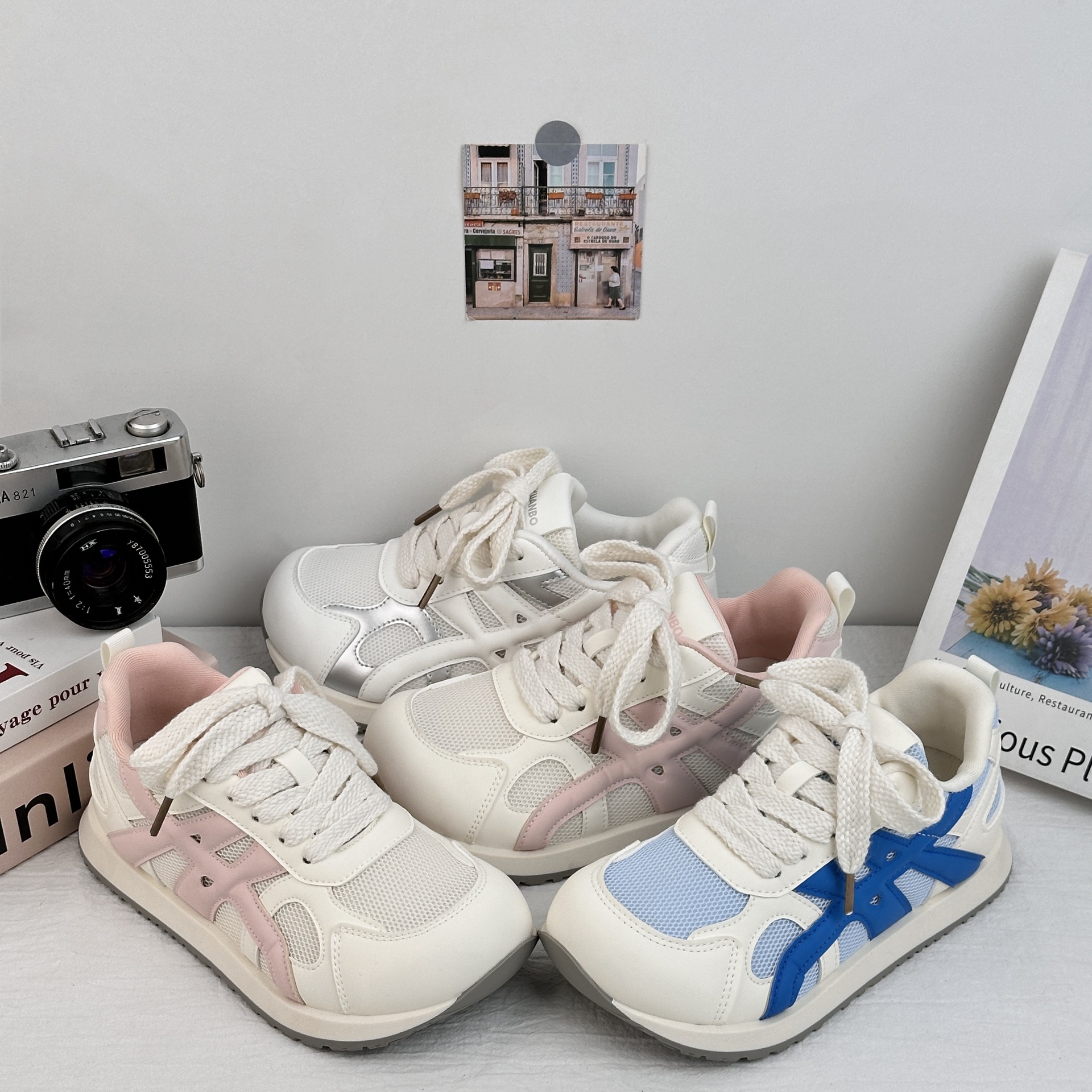 Zapatos de entrenamiento de ondas gruesas de mujeres 2025 nuevos zapatos de verano respirables de red Gump zapatos de skate casuales