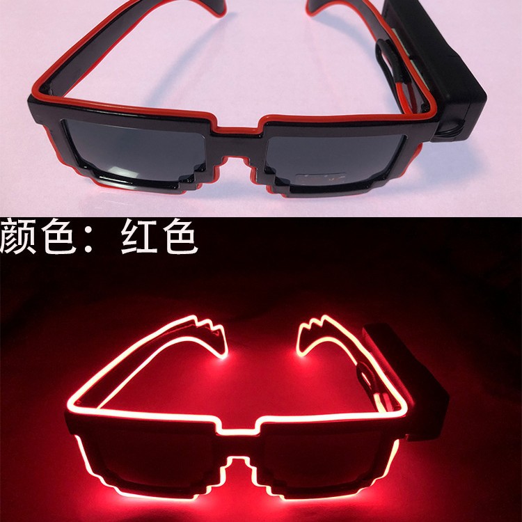 Gafas de sol con marco negro rojo