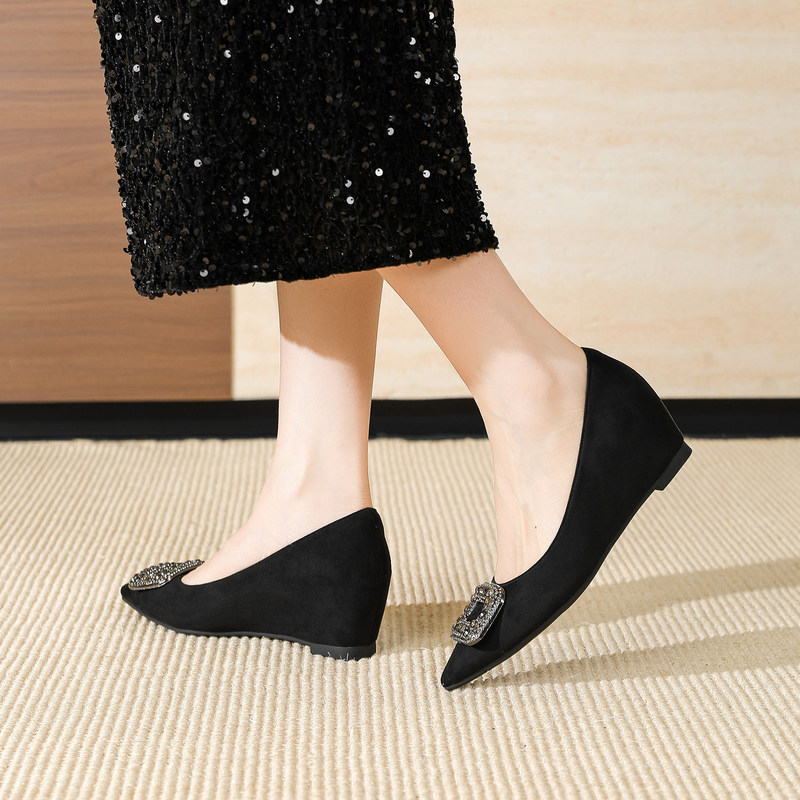 Women's Hidden Heel Shoes 2026 Spring and Autumn New Style Commuter Rhinestone Square Buckle Suede Wedge Pointed Toe Work Shallow Mouth Single Shoes for Women