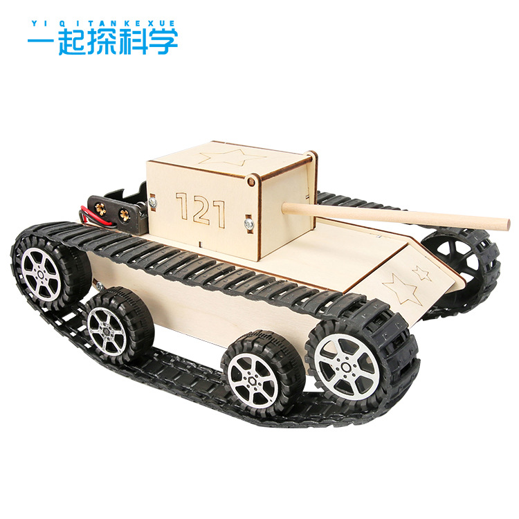 Wooden simulation electric tank diy toy elementary school student technology assembly model homemade crawler tank teaching aids