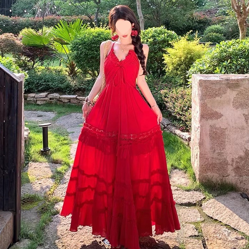 The original design features a long, v-neck, off-the-shoulder, waist-cinching, halter-neck, strapless dress with a French-style elegance and a sexy appeal