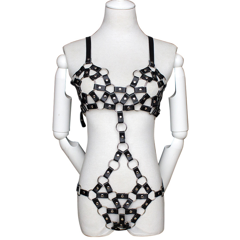 Ropa interior de cuero sexy Ropa de cuero con cadena de hierro Ropa de reina de PU Cadena corta Coqueteo Perspectiva Ropa de cuero Escenario de armadura
