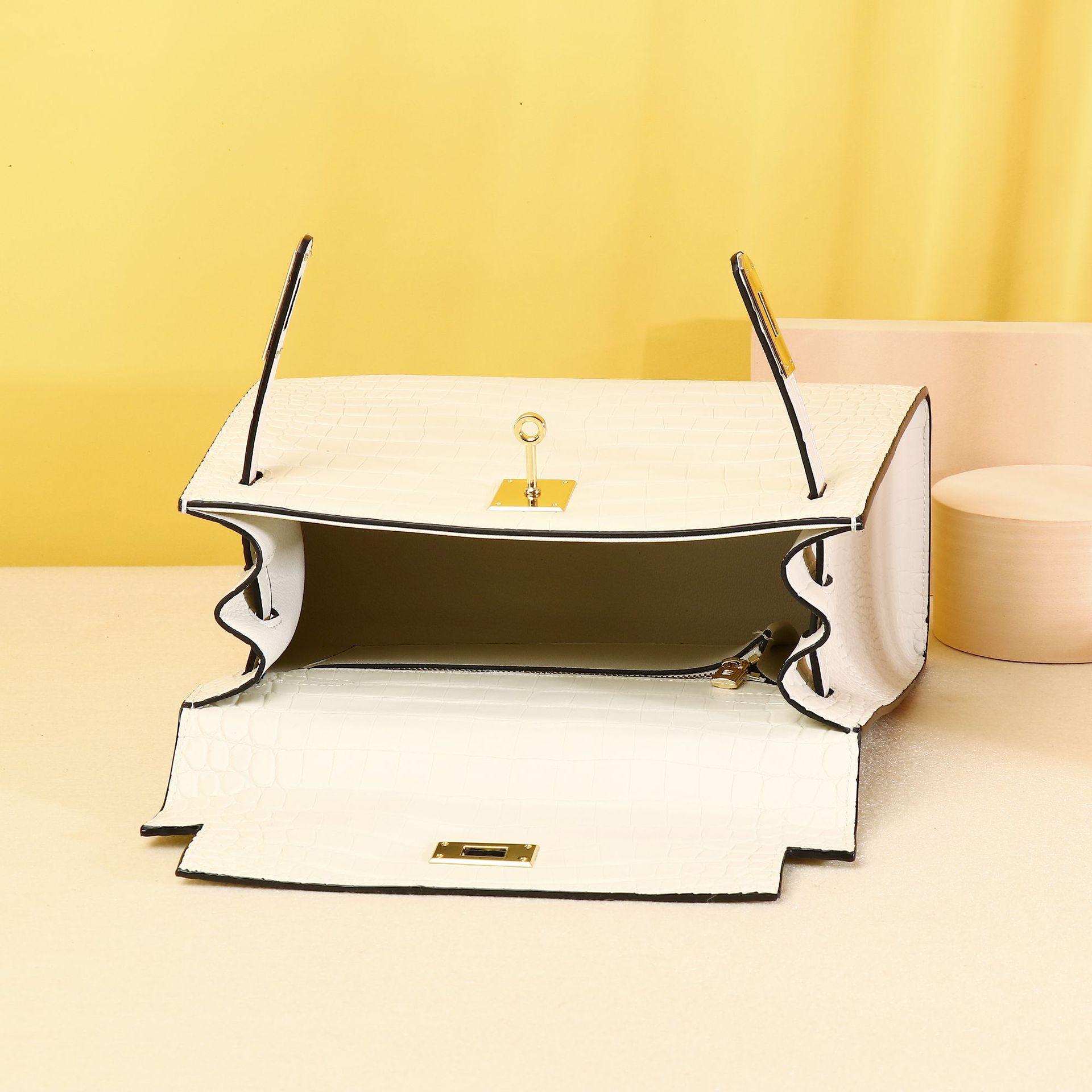 Patrón de vientre de cocodrilo bolso clásico para mujer Kaili bolso diagonal de un solo hombro de gran capacidad bolso femenino de alta gama fábrica al por mayor