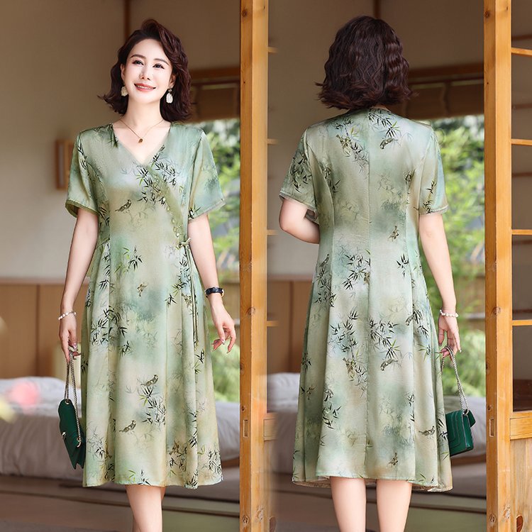 Mom dress Summer 2025 New Style Wide Wife Improved Cheongsam Dress Middle-aged and Elderly Women's Loose National Style Dress Mom dress Summer 2025 New Style Wide Wife Improved Cheongsam Dress Middle-aged and Elderly Women's Loose National Style Dress