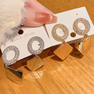 �¿���N�~��ʯ���h�r�з��Ͷ��h�r���W���߼��������F������Ů