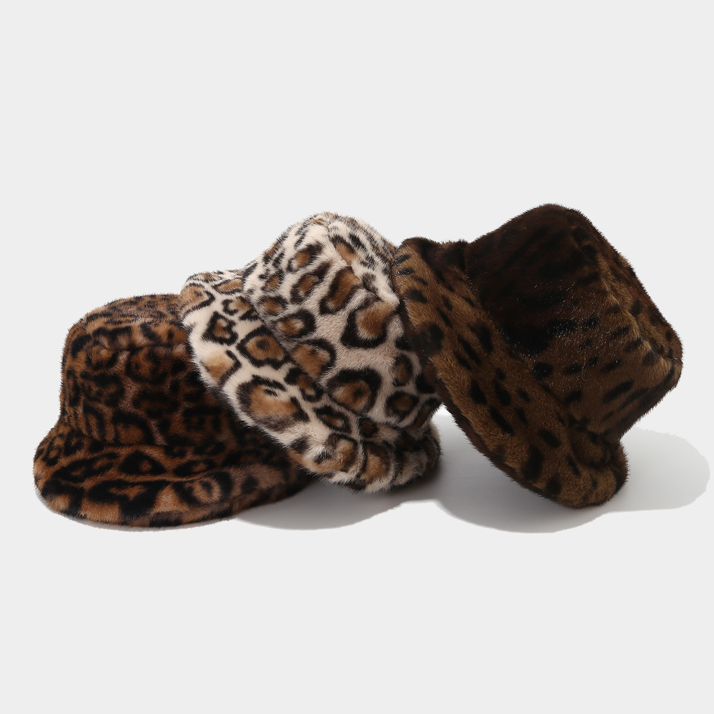 Otoño y invierno sombrero de pescador de moda femenina de estilo americano estampado de leopardo grueso calentamiento sombrero callejero de moda roja imitación sombrero de lana de visón