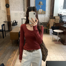 十三行巨好看的红色U领长袖T恤女秋2025新款修身显瘦内搭打底衫