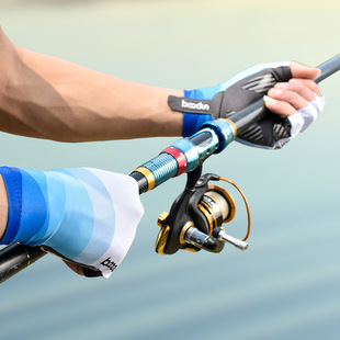 Burton Wholesale Spring and Summer New Outdoor Fishing Gloves with Fingerless Silicone Non-Slip Lure Gloves Wholesale