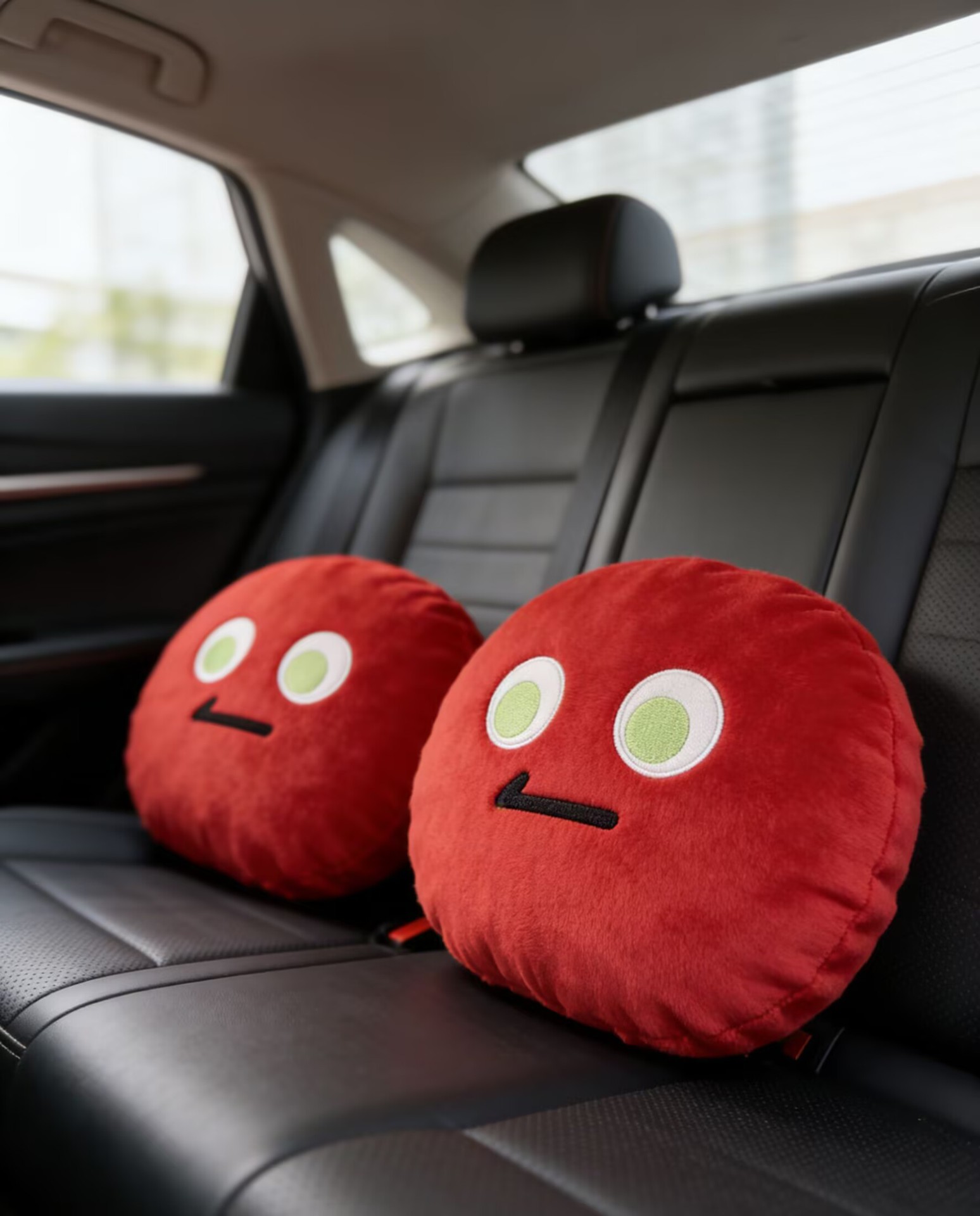 Car Headrest Neck Pillow with Cute Smiley Face Design, Car Cushion for Long Trips, Car Seat Backrest Pillow